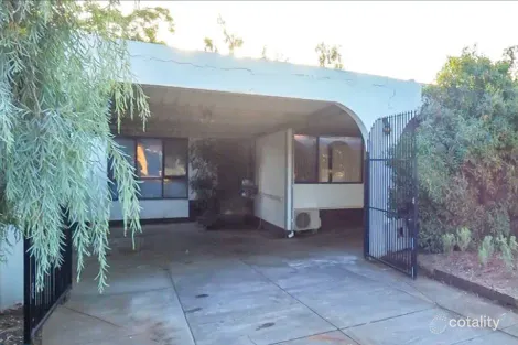 27 Somerset Rd, Para Hills, SA 5096