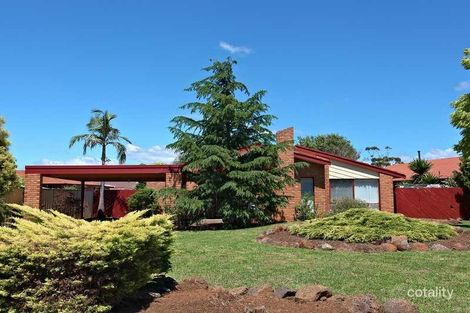 2 Asquith Pl, Melton West, VIC 3337