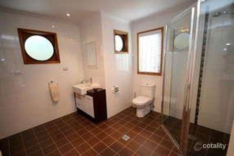Property photo of 17 Newing Circuit Kiama Downs NSW 2533