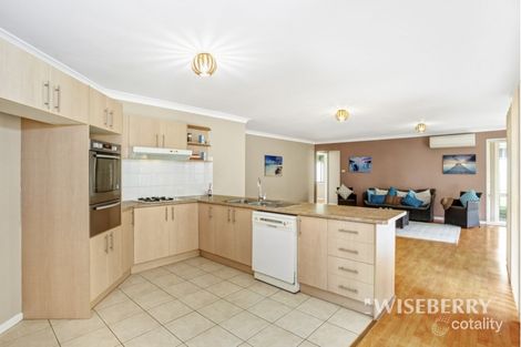 Property photo of 3A Piper Drive Hamlyn Terrace NSW 2259