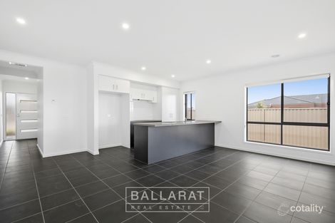 Property photo of 63 Willoby Drive Alfredton VIC 3350