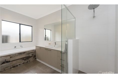 Property photo of 20 Chatfield Road Serpentine WA 6125