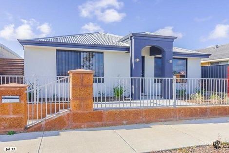 Property photo of 201 Grandis Boulevard Banksia Grove WA 6031