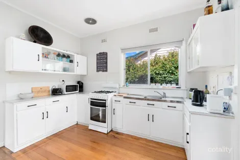 Property photo of 6 Finlayson Crescent Traralgon VIC 3844