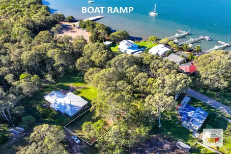 13 Scenic Dr, Russell Island, QLD 4184