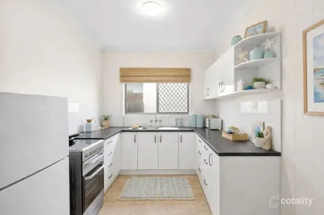 2/4 Ann St, Noosaville, QLD 4566