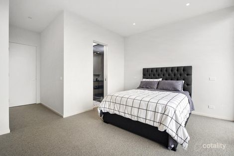 Property photo of 4 Lumb Place Rippleside VIC 3215