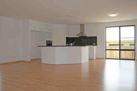 Property photo of 4 Voss Boulevard Heritage Park QLD 4118