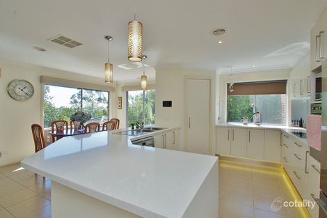 Property photo of 11 Olinda Park Rise Lilydale VIC 3140