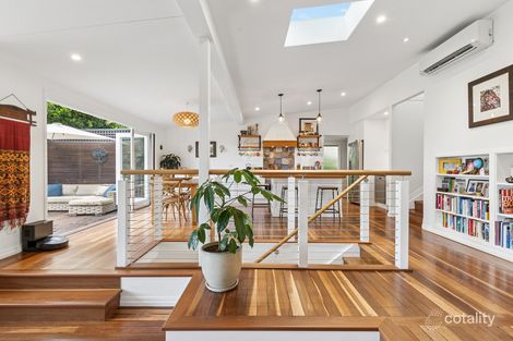 33 Hawken Dr, St Lucia, QLD 4067