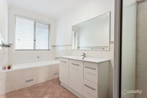 Property photo of 15 Manning Place Albion Park NSW 2527