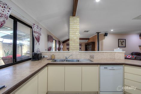 Property photo of 25 Oak Court Forrestfield WA 6058