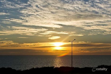Property photo of 4 Kylena Glade Ocean Reef WA 6027