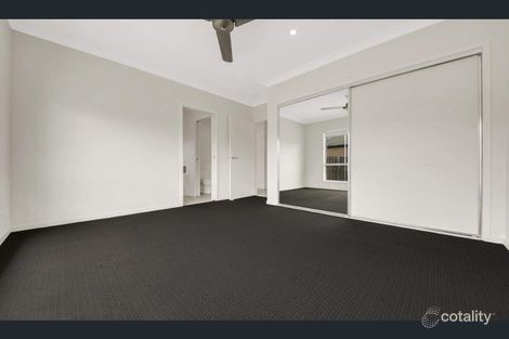 Property photo of 17 Shearwater Drive Glen Eden QLD 4680