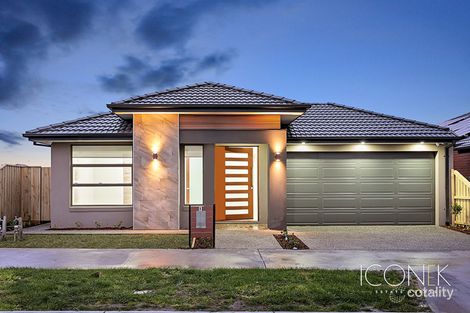 Property photo of 8 Garigal Way Wollert VIC 3750