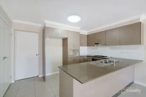 Property photo of 10/6-11 Parkside Crescent Campbelltown NSW 2560