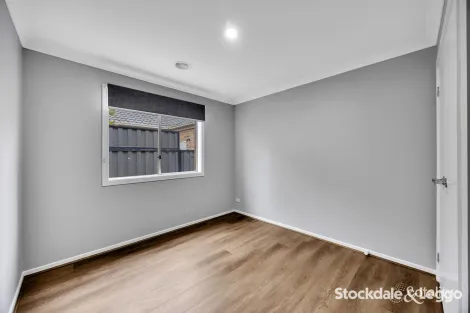 Property photo of 8 Sumac Close Point Cook VIC 3030