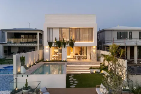 130 Coolum Pde, Newport, QLD 4020