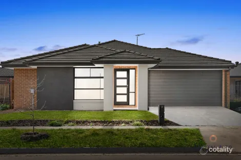 Property photo of 3 Redbud Place Beveridge VIC 3753