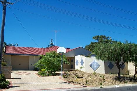 75 Tifera Cir, Kallaroo, WA 6025
