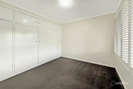 Property photo of 20 Karabah Avenue Young NSW 2594