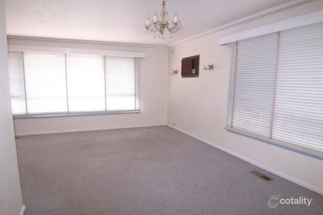 Property photo of 8 Holroyd Court Blackburn South VIC 3130