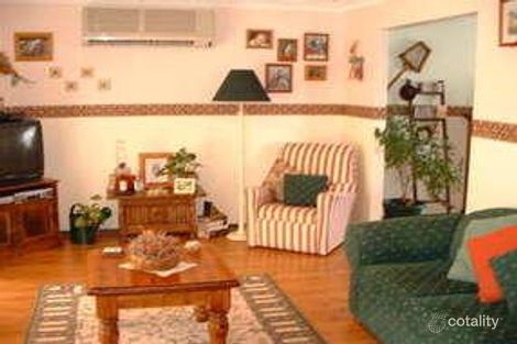 Property photo of 4 Hannah Place Mount Annan NSW 2567