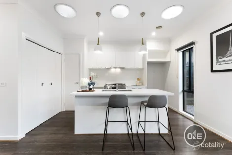 Property photo of 2/16 John Street Bayswater VIC 3153