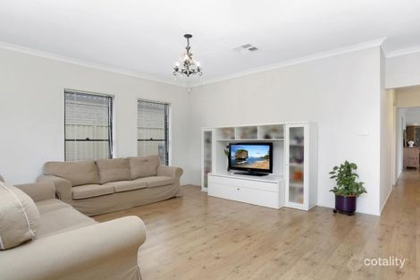 Property photo of 76 Tamworth Crescent Hoxton Park NSW 2171
