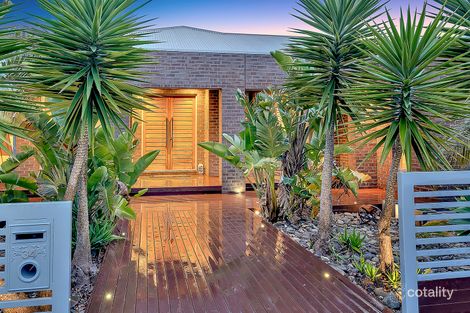 Property photo of 34 Pymble Gardens Roxburgh Park VIC 3064