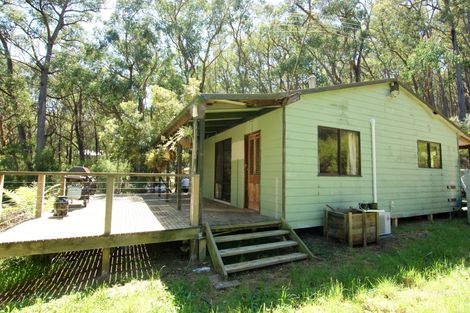 231 Milners Rd, Launching Place, VIC 3139
