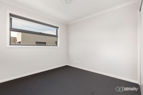 Property photo of 20 Sable Circuit Officer VIC 3809
