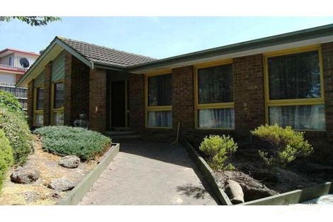 5 Dampier Ct, Endeavour Hills, VIC 3802