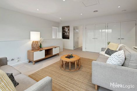 Property photo of 1/169 Lower Heidelberg Road Ivanhoe East VIC 3079