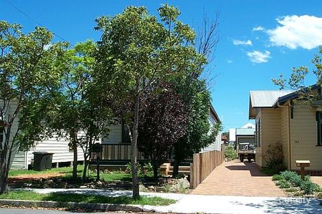 143 Lindsay St, Hamilton, NSW 2303