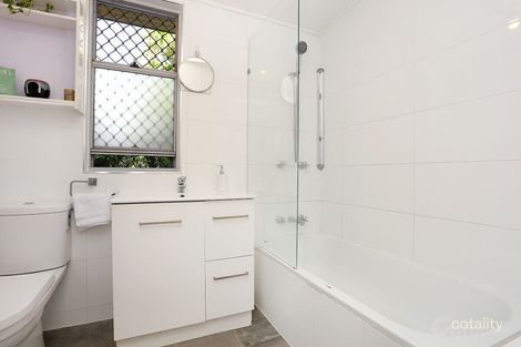 Property photo of 33 Tarni Street Coombabah QLD 4216
