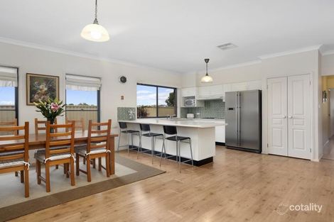 Property photo of 76 Tamworth Crescent Hoxton Park NSW 2171