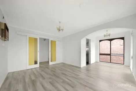 Property photo of 32 Tarneit Road Werribee VIC 3030