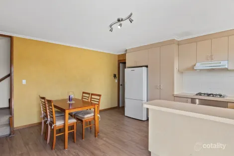 Property photo of 7 Laura Place Karabar NSW 2620