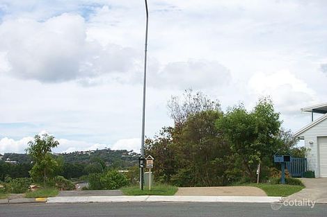 8 Hovea Ct, Elanora, QLD 4221