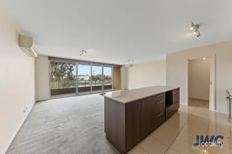 8/2 Saltriver Pl, Footscray, VIC 3011