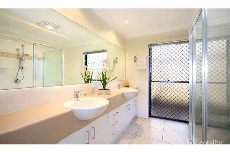 Property photo of 7 Whatmore Place Manly West QLD 4179