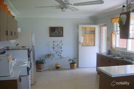 Property photo of 8 Rae Crescent Balgownie NSW 2519