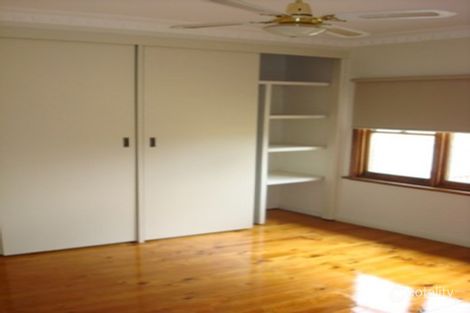 Property photo of 33 Epstein Street Reservoir VIC 3073