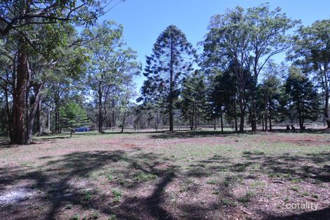 17 Castle Rd, Cabarlah, QLD 4352