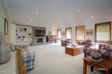 Property photo of 43 Racecourse Road Riddells Creek VIC 3431