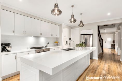 Property photo of 9 Holly Green Drive Wheelers Hill VIC 3150