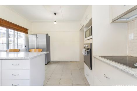 Property photo of 30 Heath Street Wandal QLD 4700