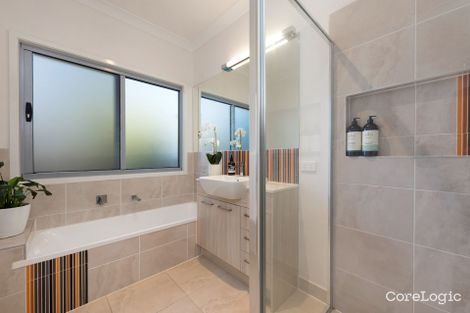 Property photo of 26 Linacre Crescent Carindale QLD 4152