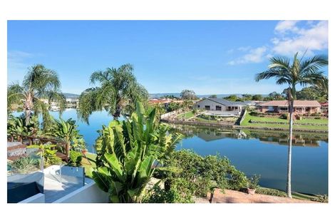 Property photo of 371 Benowa Road Benowa QLD 4217